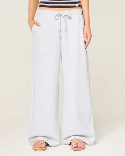 Hollister Feel Good Low-Rise Baggy Sweatpants